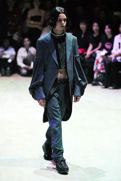 Look 23